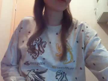 girl cam all day kyliesweetyy image #812396
