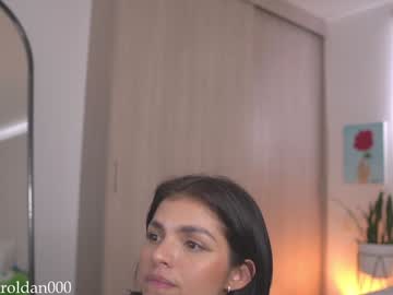 girl cam all day laura_roldan image #8062566