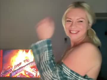 girl cam all day kiradivine image #3525936
