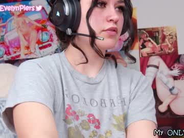 girl cam all day evelynpiers image #1345153