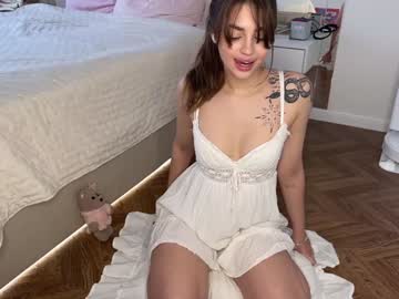 girl cam all day cuteelsa_ image #9532627