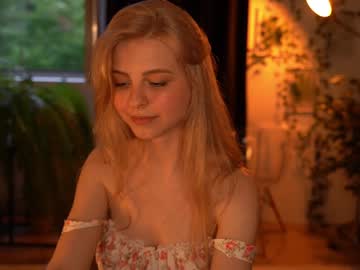 girl cam all day hannasthesia image #7422020