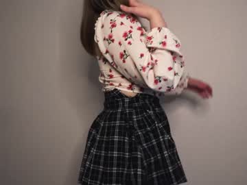 girl cam all day moon_milking image #5772297