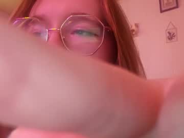girl cam all day luckylychee image #7219514