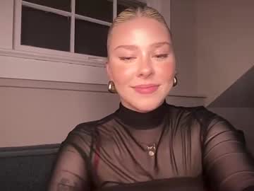 girl cam all day novavangogh image #7826916