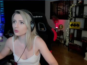 girl cam all day kimilee22 image #4954419