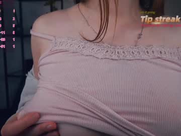 girl cam all day rowenahallman image #8462784