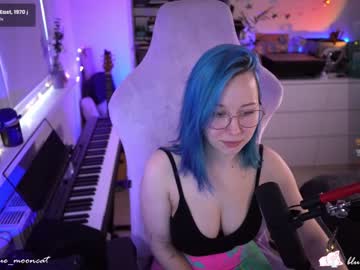 girl cam all day blue_mooncat image #6828916