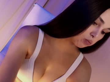 girl cam all day hollyextra image #9091285