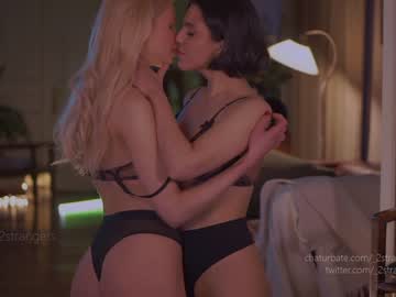 girl cam all day _2strangers image #3836575