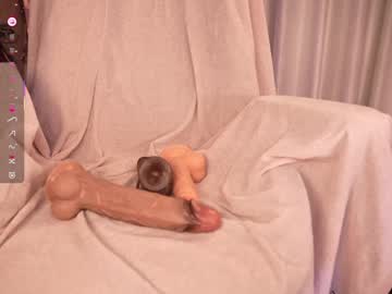 girl cam all day lau__1 image #9405799
