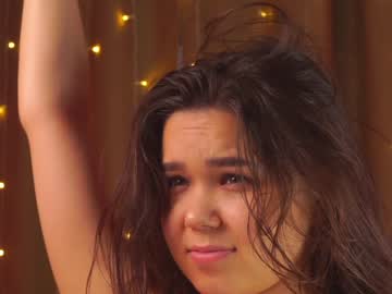 girl cam all day helenmoors image #4736724