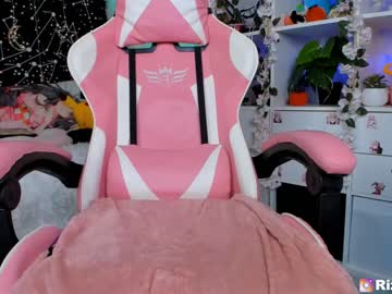 girl cam all day littleflufflepuff image #378019