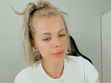 girl cam all day your_lil_babe image #3601689