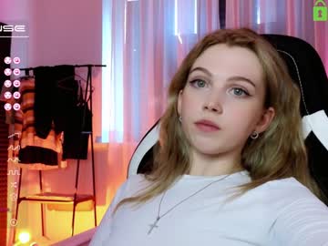 girl cam all day small_blondee image #4761051