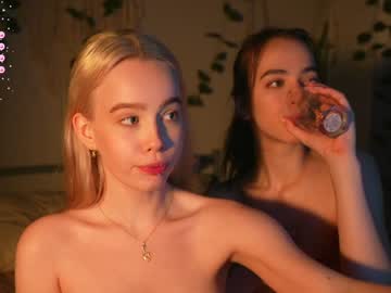 girl cam all day mother__of__dragons image #5713009