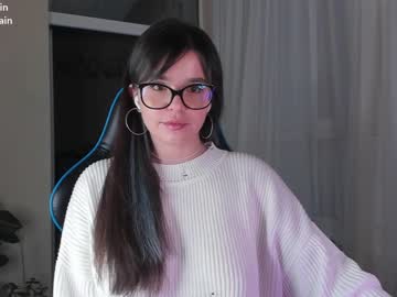 girl cam all day aavee image #3113881