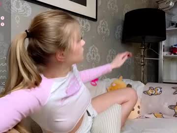 girl cam all day cute_fox_girl image #8926605