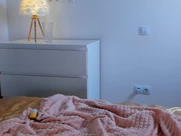 girl cam all day uwunikaa image #5833637
