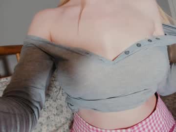 girl cam all day _o0o__ image #9150091