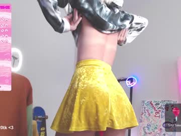 girl cam all day petitebrat image #4454790
