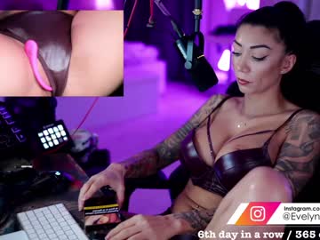 girl cam all day evelyne92 image #2063277