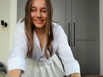 girl cam all day eleonora_linn image #2097562