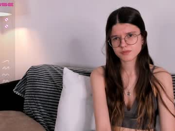 girl cam all day hellogentlemana image #6367424