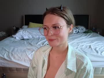 couple cam all day ellie_mcqueen image #7279226