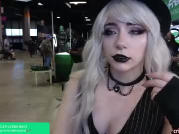 girl cam all day crimsonkitten image #9225405
