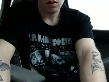 man cam all day nonrelevant01 image #1673173