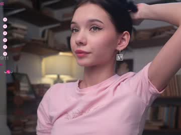 girl cam all day riskyproject image #8216391