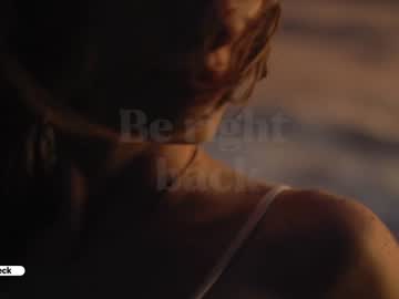 girl cam all day wild_neck image #4938416