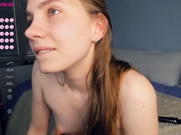 girl cam all day youne_and_beautiful image #4218376