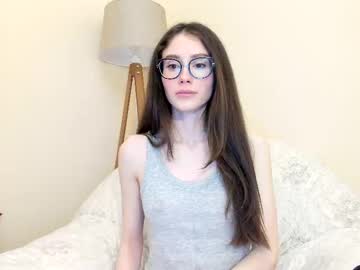 girl cam all day snowww_white image #8862637