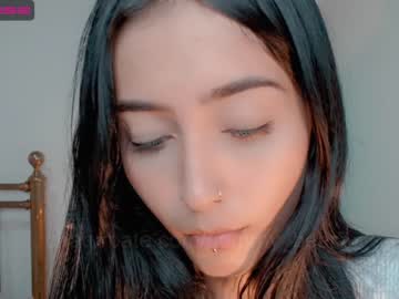 girl cam all day gummy_bear7 image #2471649