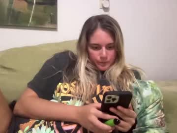 girl cam all day bananascoconutz image #4565565
