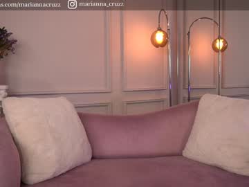 girl cam all day mariannacruzz image #7344338