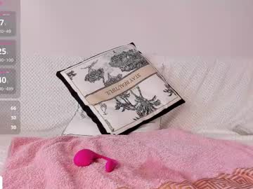girl cam all day naomigirl33 image #9166024