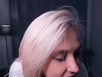 girl cam all day sellar_moon image #5601318
