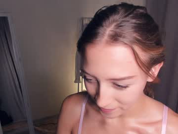 girl cam all day wave_of_happy_ image #5620816