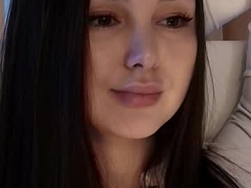 girl cam all day hollyextra image #9586133