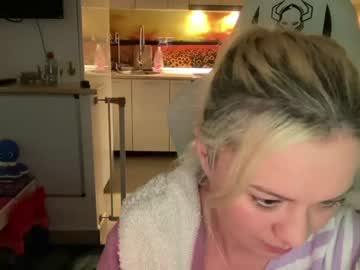girl cam all day kiradivine image #3576091