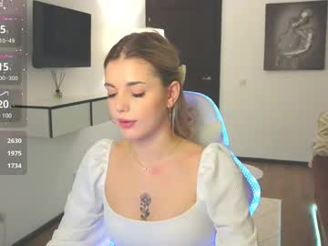 girl cam all day adrianawow1 image #9078638
