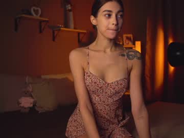 girl cam all day cuteelsa_ image #5807095