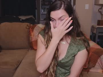 girl cam all day chroniclove image #7869834