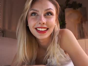 girl cam all day darlinechapel image #8405997