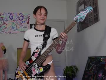 girl cam all day petitebrat image #7746208