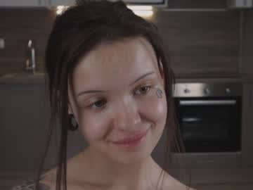 girl cam all day space___girl image #5480065