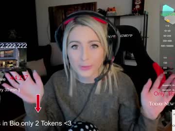 girl cam all day kimilee22 image #1244318